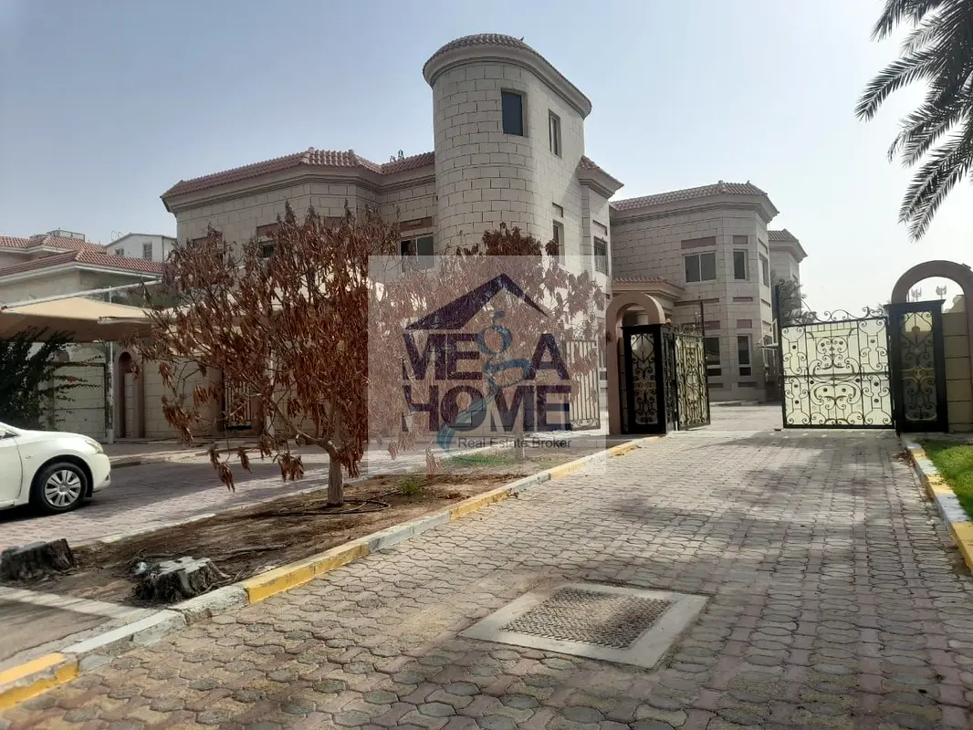 Villa Standalone 7 Bedrooms Driver Room Prime Location