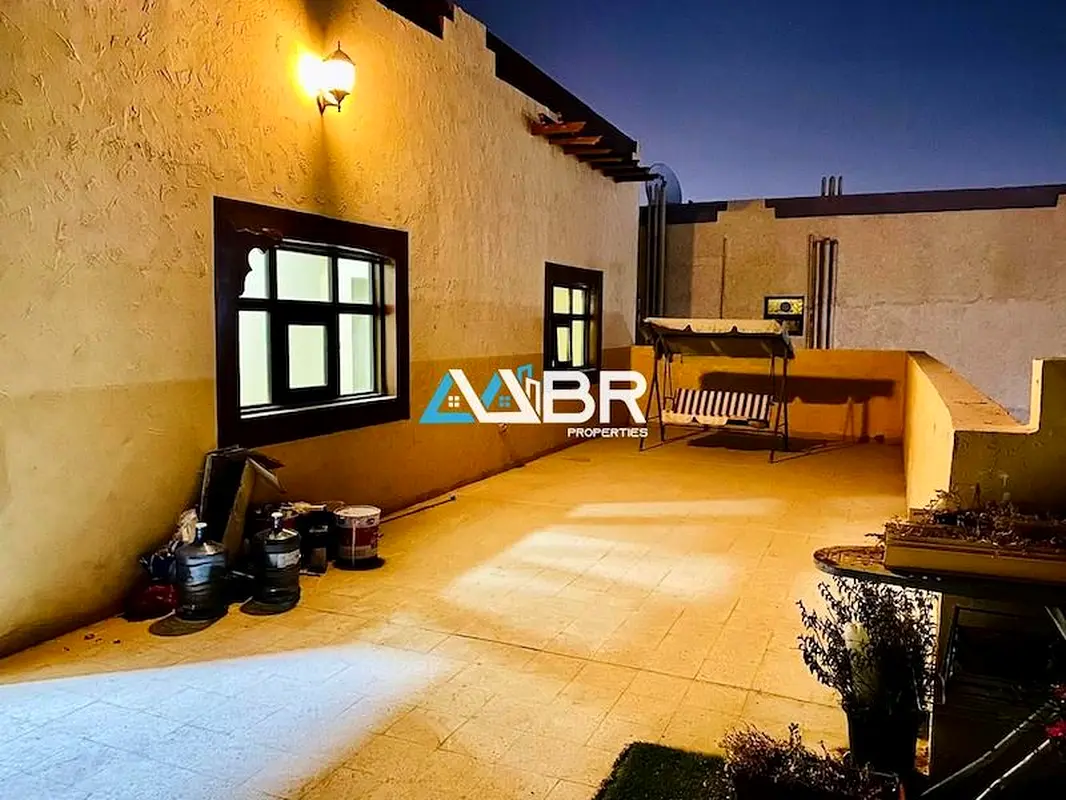 Villa Splendid One Bedroom Hall With Proper Kitchen N Private Terrace