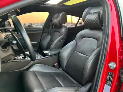 صورة 15 لـ 2020 KIA STINGER