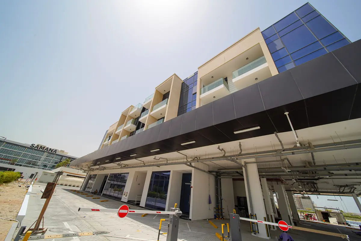 Apartment Contemporary Studio Living in Dubai Studio City One Month