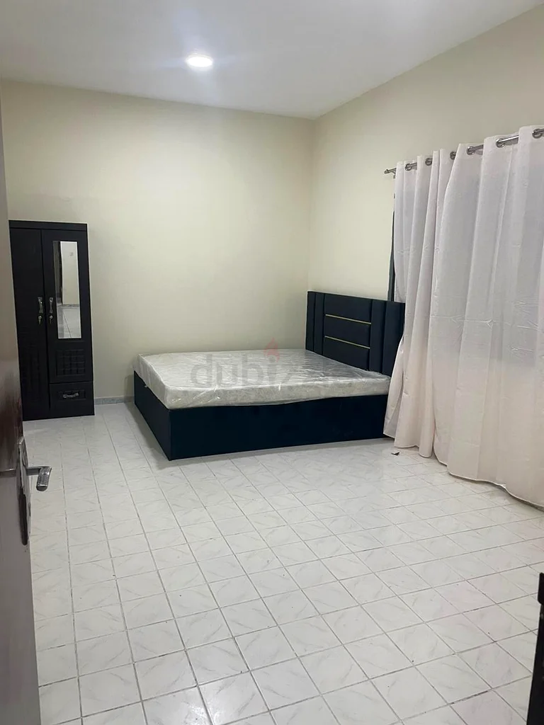 Apartment NO COMMISSION DIRECT OWNER FAMILY ROOM AVAILABLE