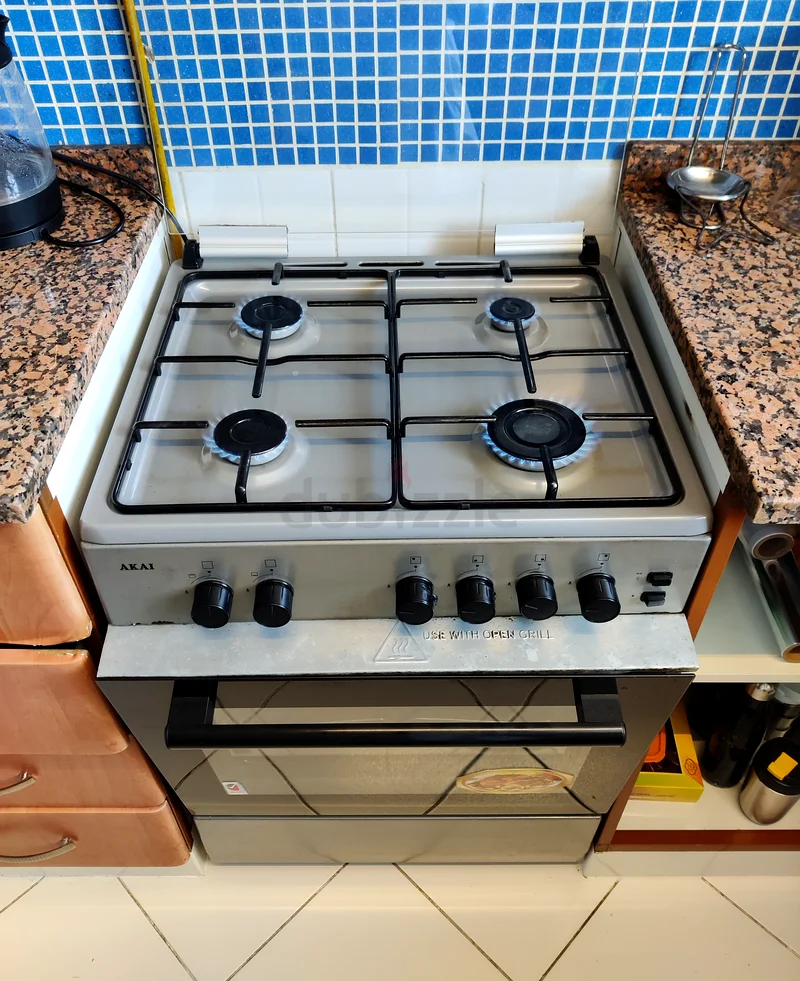 Akai gas cooking range size 60+60 perfect working