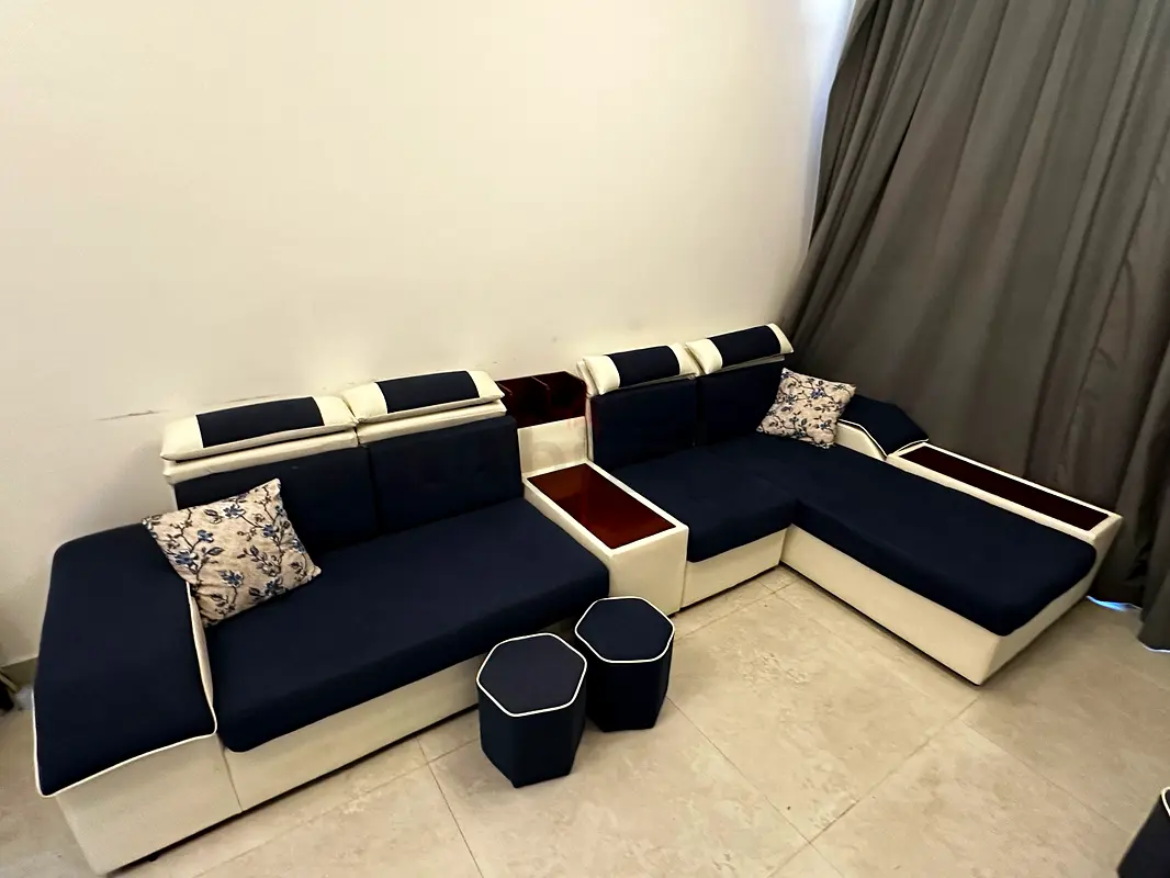 Elegant Sofa with Chaise lounge