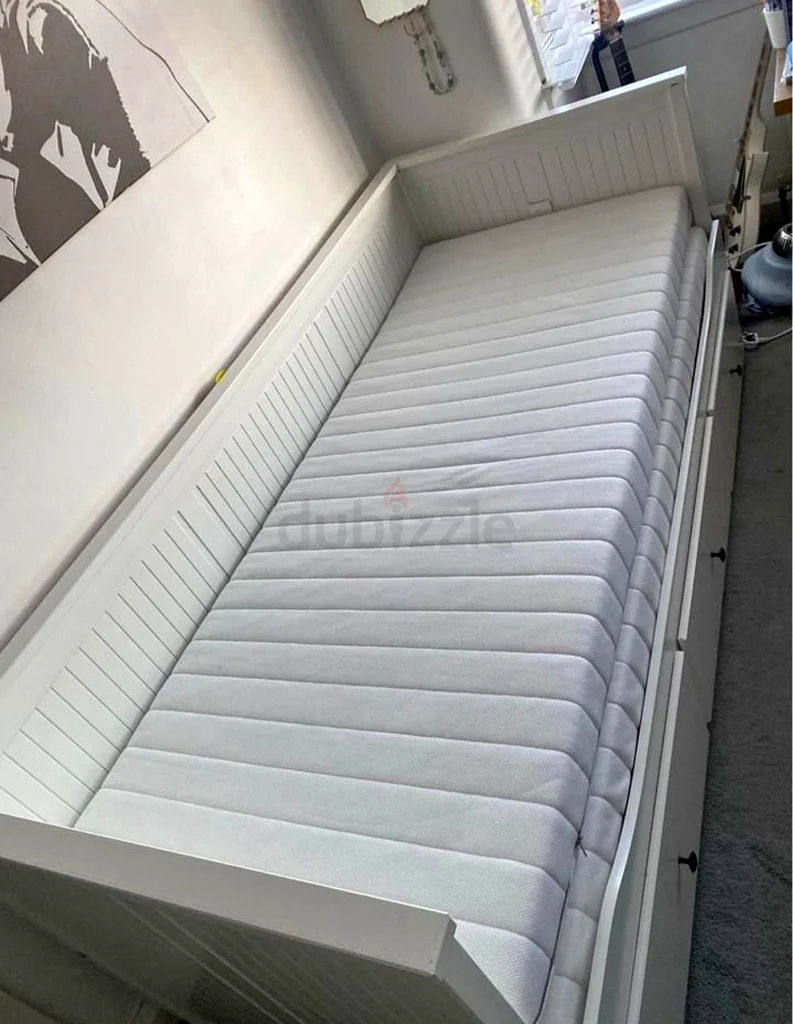 Ikea hemnes day bed with mattress