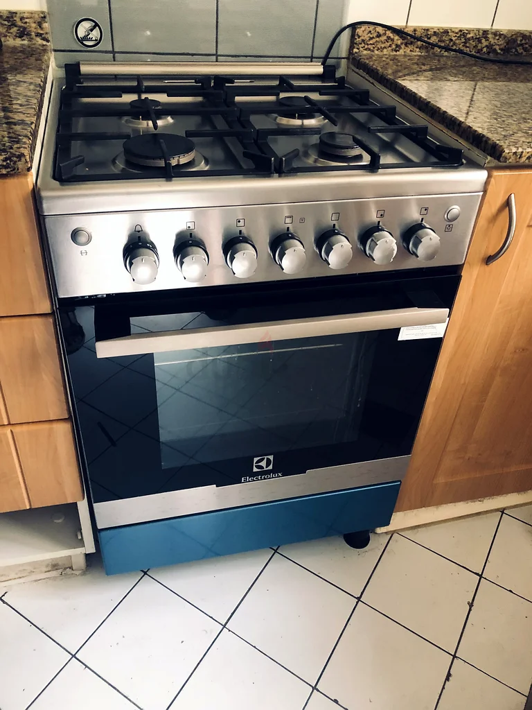 Electrolux Gas Stove 60Cm 4 Burners Automatic ignition FREE DELIVERY