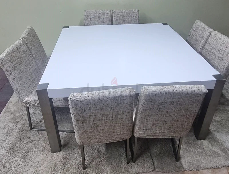 8 Chairs Dinning Table