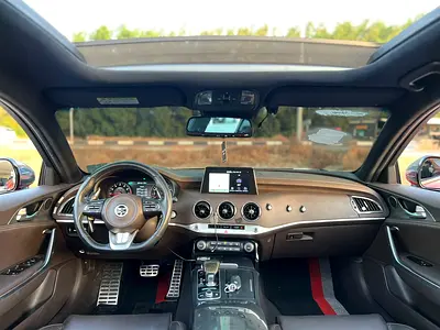 صورة 10 لـ 2020 KIA STINGER