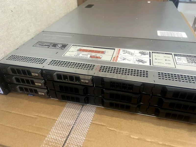 72 CORE DELL R730XD SERVER (E5-2697 V4) 2 INTEL XEON RAM 128GB DDR4 HAR DRIVE 15TB SAS63167119984513111