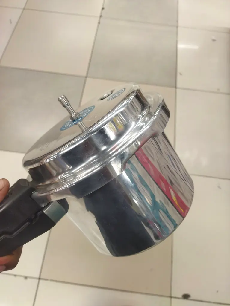 Pressure Cooker 5ltr for sale
