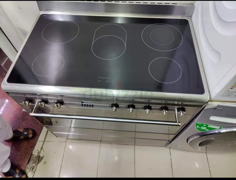 SMEG LATEST MODEL FULL ELECTRIC CERAMIC 5 HOBS OVEN DUAL.FAN 90X60 BY