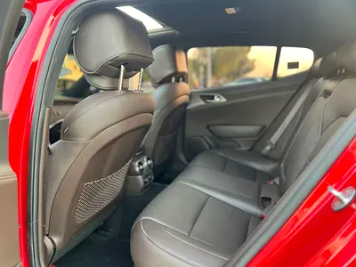 صورة 14 لـ 2020 KIA STINGER