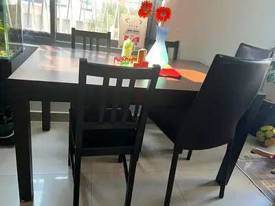 IKEA dining table extendable with 4 chairs