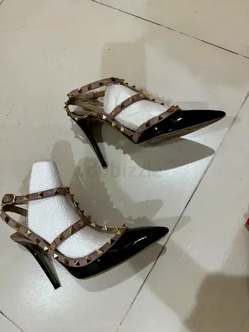 Valentino Garavani Rockstud sandals size 39