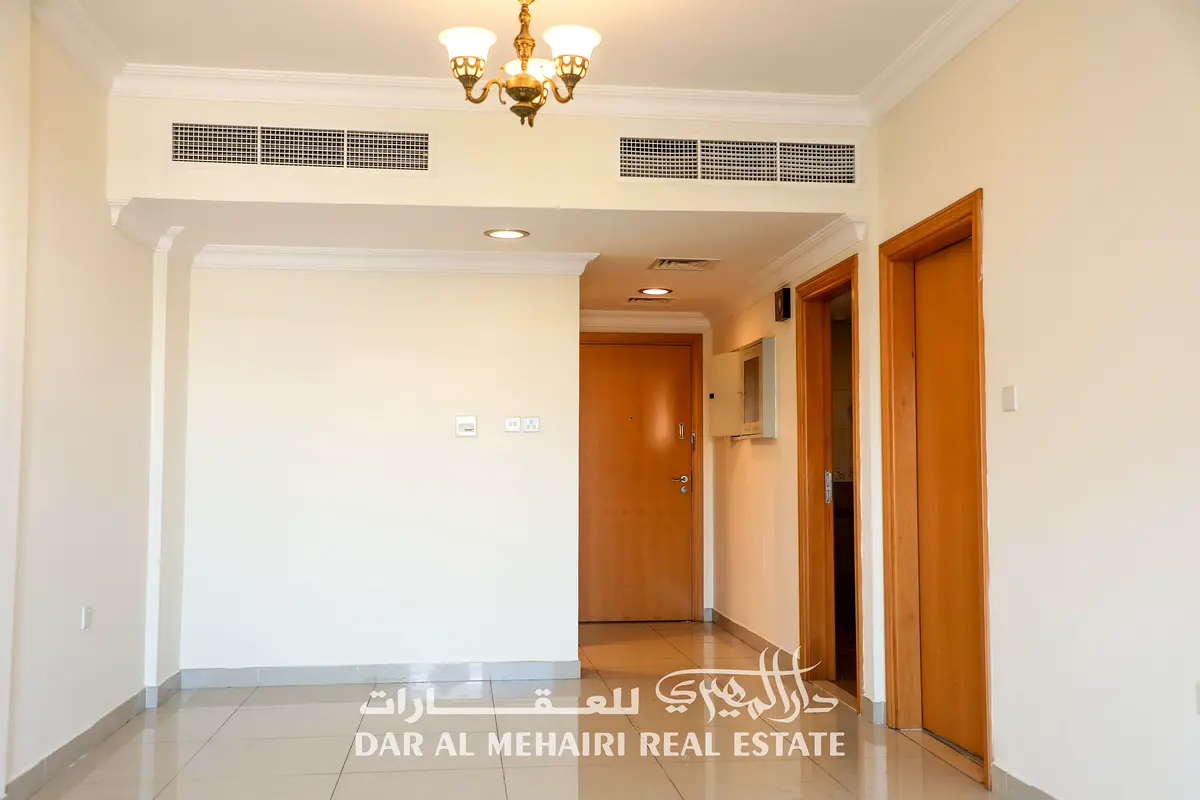Apartment KARAMA NEAR ADCB METRO 1B/R FLAT AVAILABLE ONLY FOR FAMILY