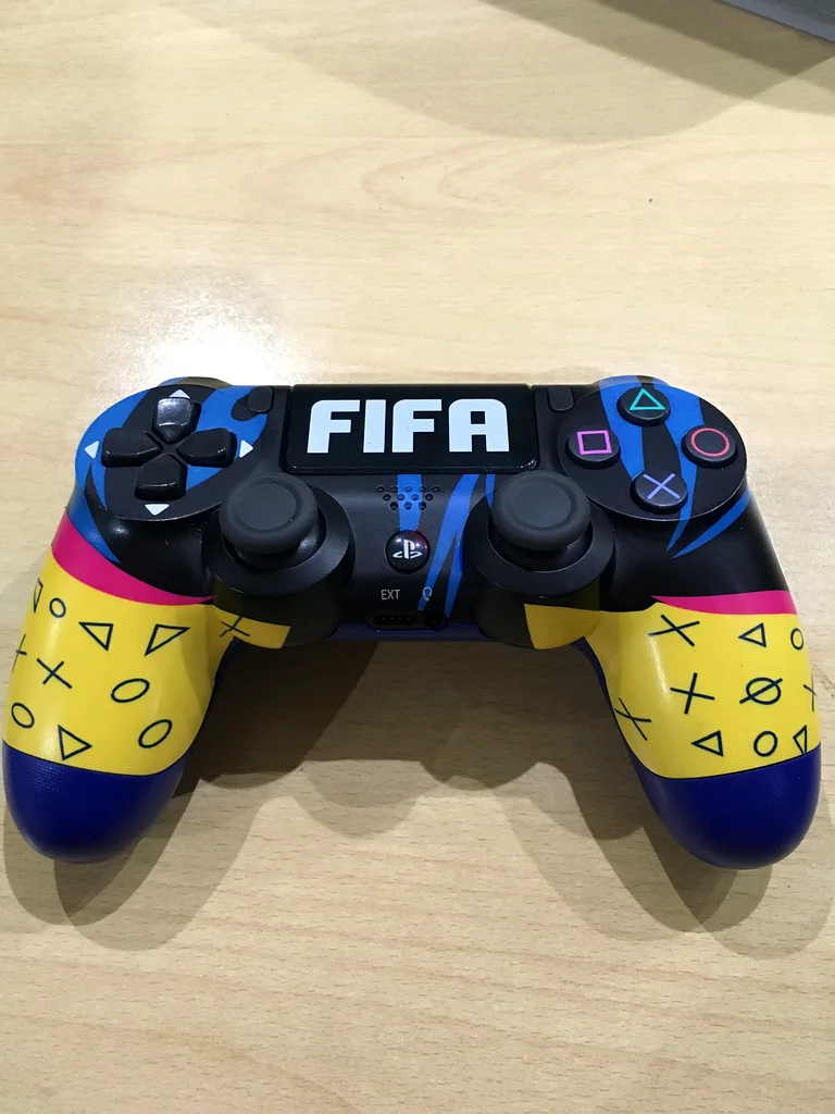 صدمات PS4 الباهتة63232652810626112