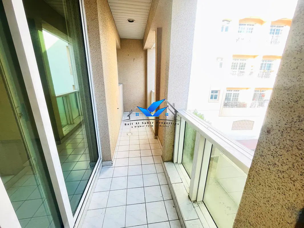Apartment Proper design. Smartly priced. Ready for move_in!