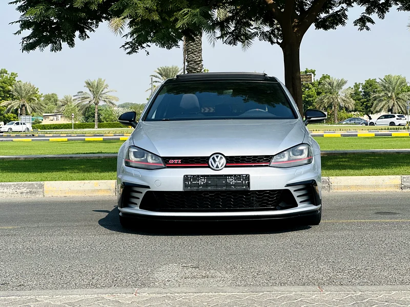 VOLKSWAGEN GTI CLUP SPORT GCC SPACE MODEL 201763151842423809112