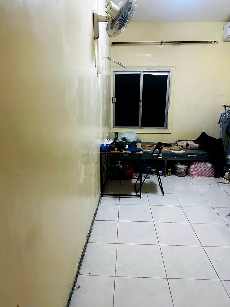 Apartment EXECUTIVE BED SPACE IN KARAMA NEAR ADCB METRO Dubai