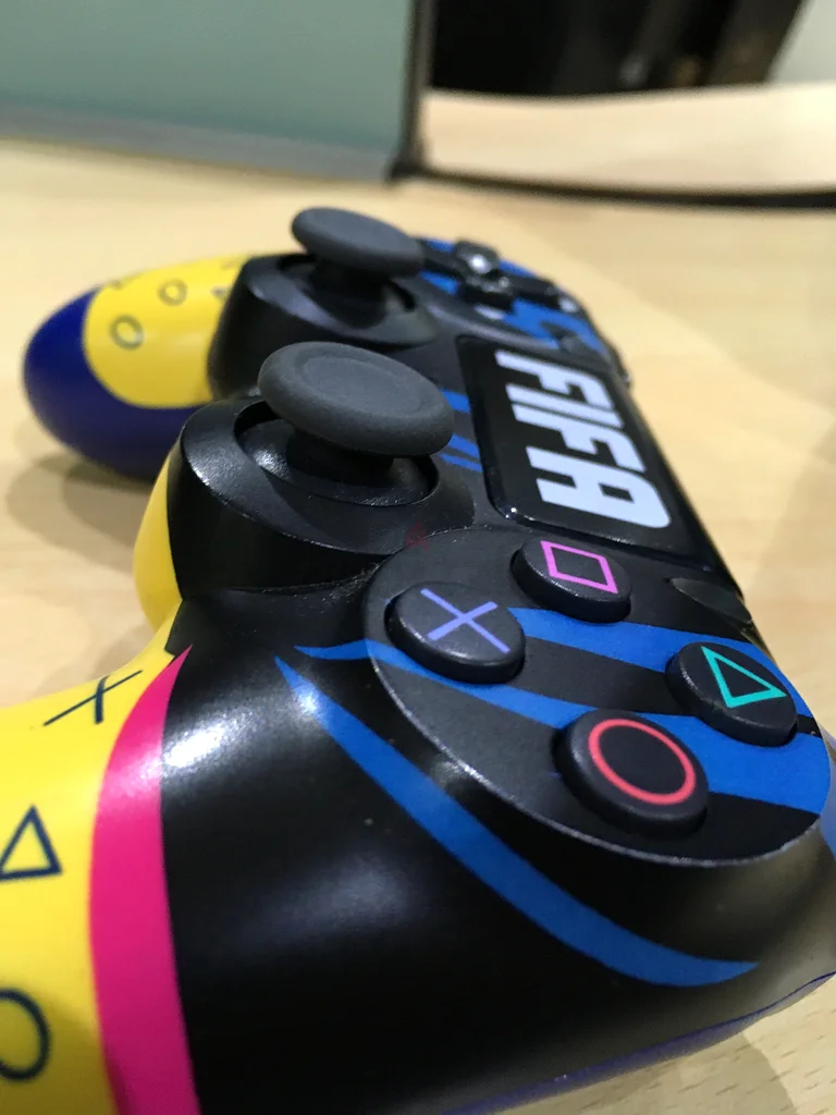 صدمات PS4 الباهتة632326528106261119