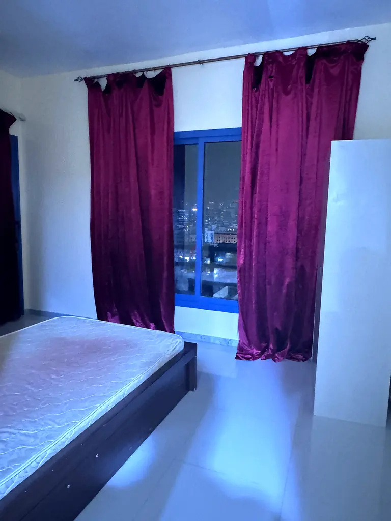 Villa Room for rent super clean and neat ready to move Abu