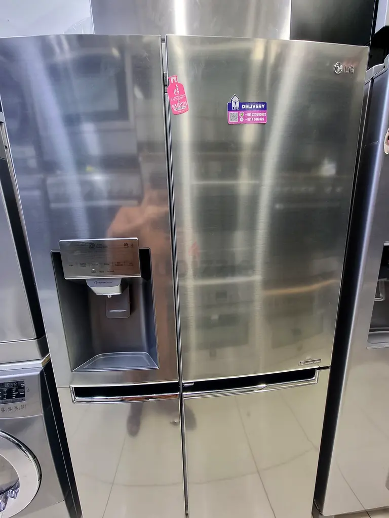LG 700 liters French Door Refrigerator Hygiene French TM shinu steel