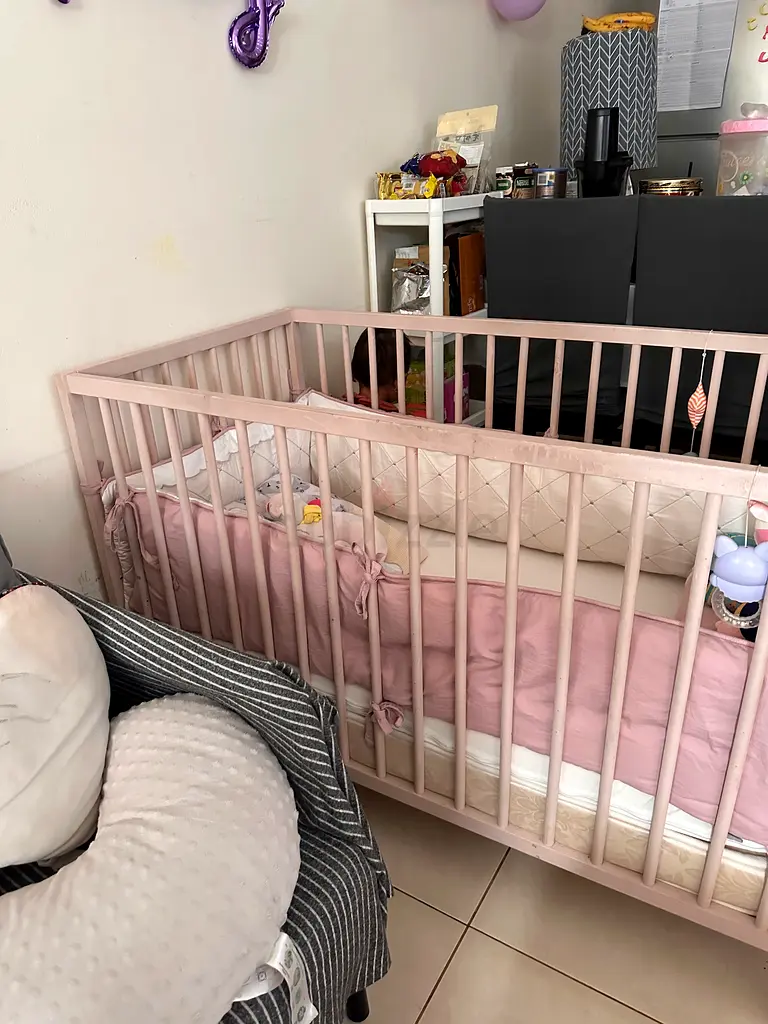 IKEA SNIGGLAR painted blush pink with 2 mattress