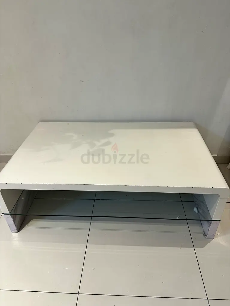 White coffee table for free