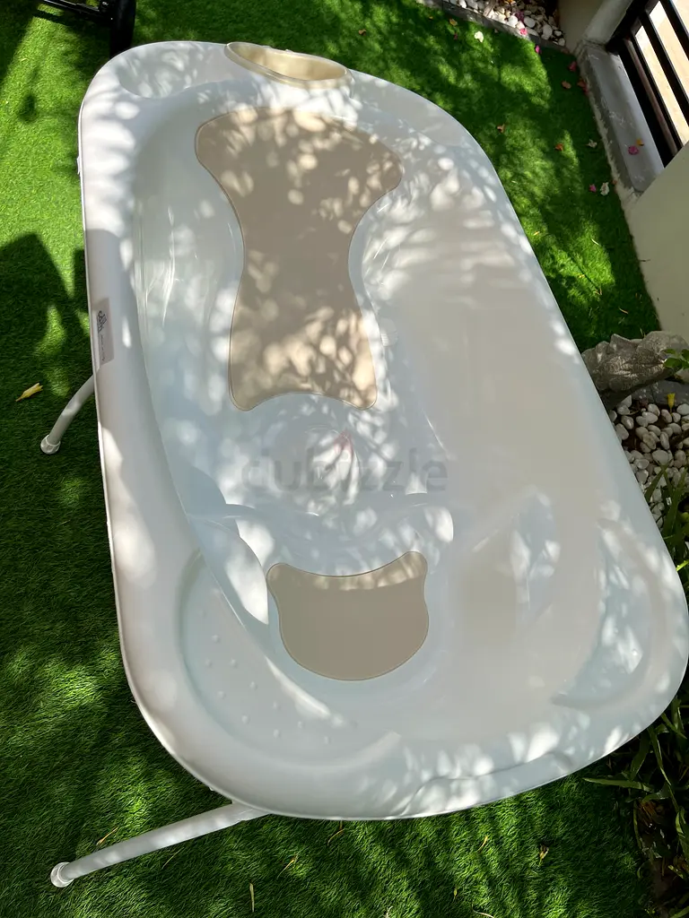 NEW BABY BATH TUB