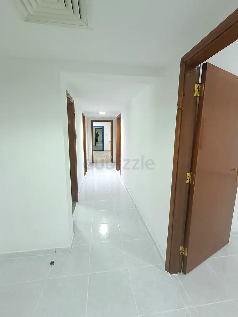 Apartment Big Room for Single, Family and Girls Near the Metro