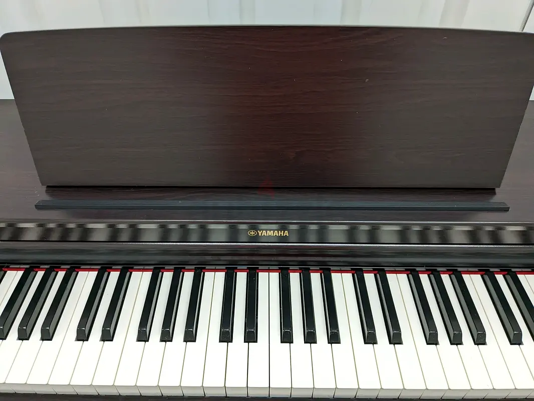 Yamaha Arius YDP 163 Digital Piano with Bench