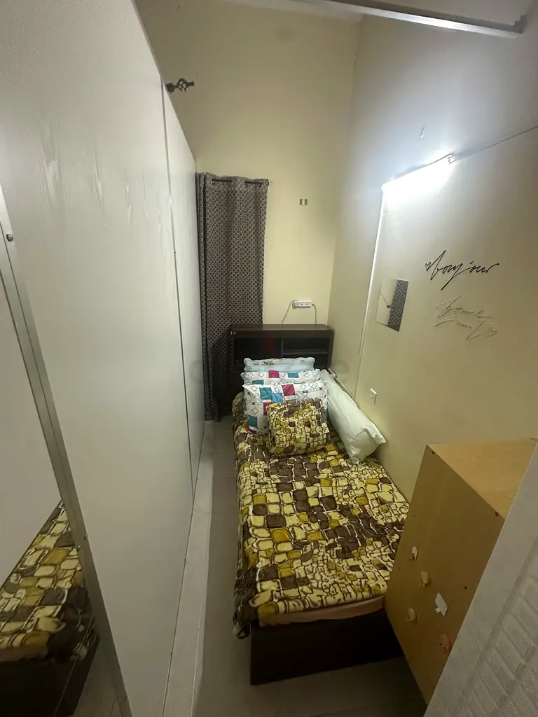 Apartment Available Partition Discovery Gardens Dubai