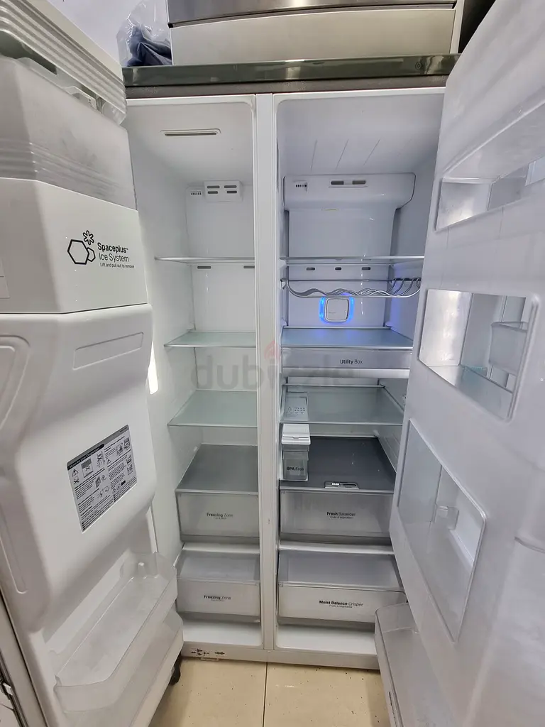 LG 700 liters French Door Refrigerator Hygiene French TM shinu steel