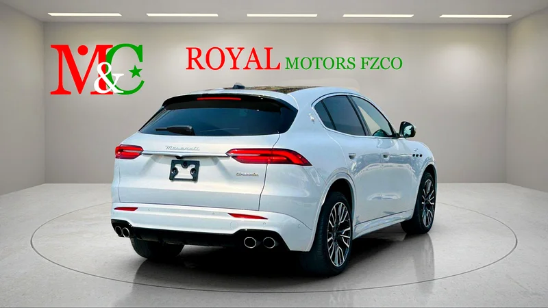 MASERATI GRECALE MODENA - 2023 - 2.0 لتر فقط 28000 كم - سوبر نظيف، مستندات يابانية جديدة62932676739586112