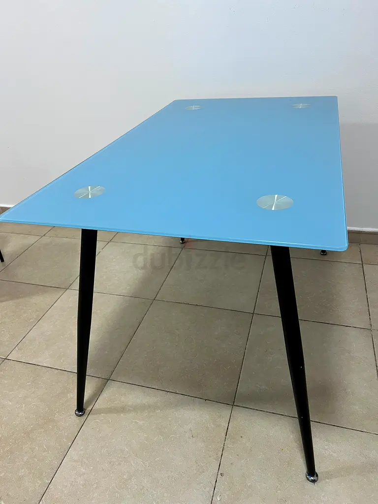 Dinning table 4 seater with chair for sale