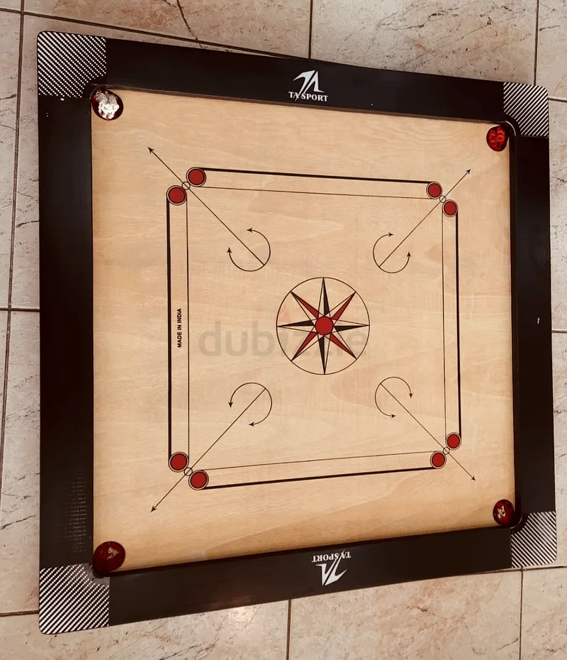 لوحة كاروم 36 × 36 بوصة62931668510594118
