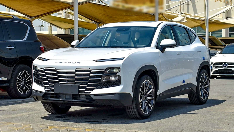 Gcc top opition 1.6 luxury warranty unlimited km intallment63174302832513111