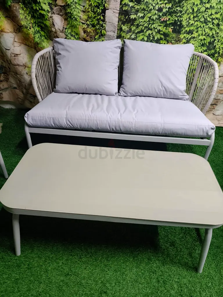 Fancy Outdoor 4 Seater Patio Set