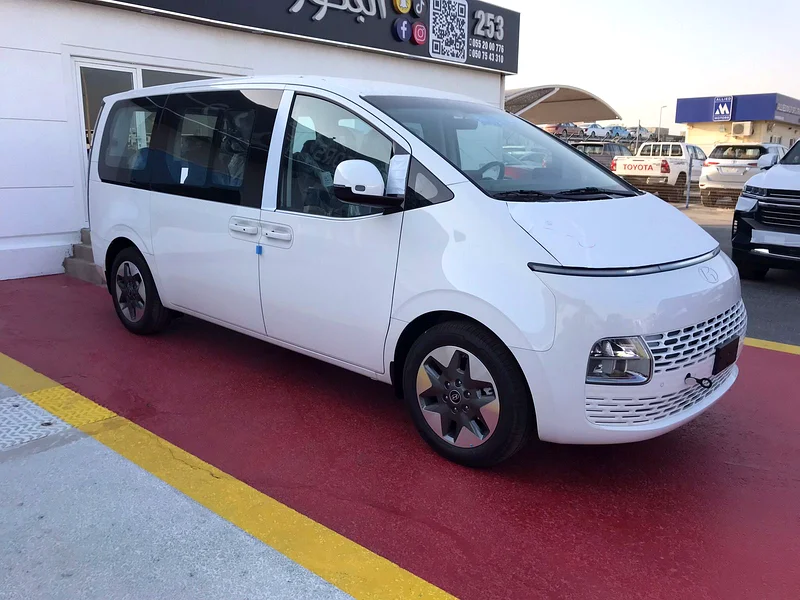 HYUNDAI STARIA 2025631699135564811118