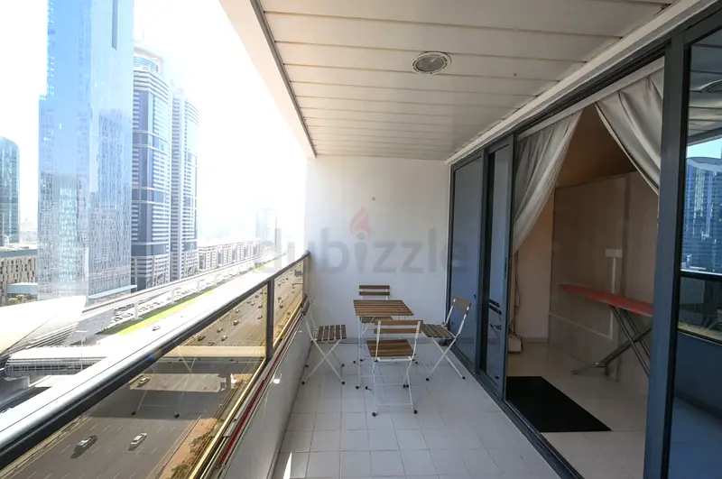 Apartment Fresh Nov Deal ! DIFC Metro ! Luxurious Partition For Male