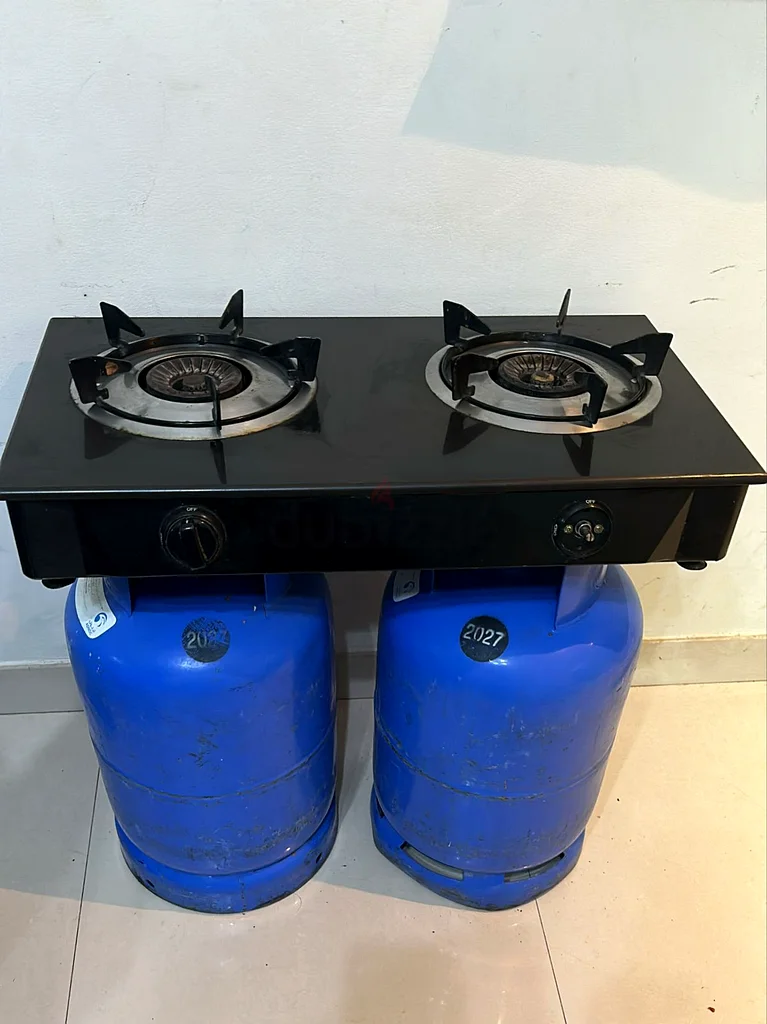 Gas Cylinder with Regulator and Hosepipe, Gas stove with 2 Burner