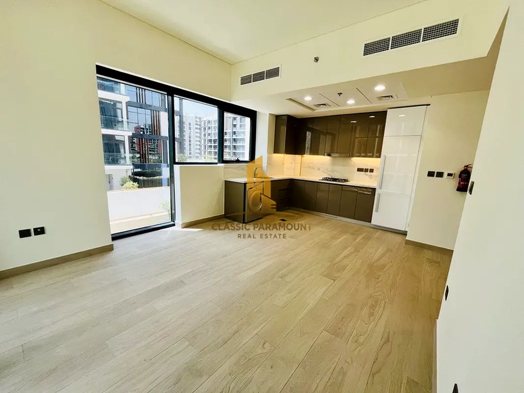 Apartment Corner Unit Boulervard View Chiller free Dubai