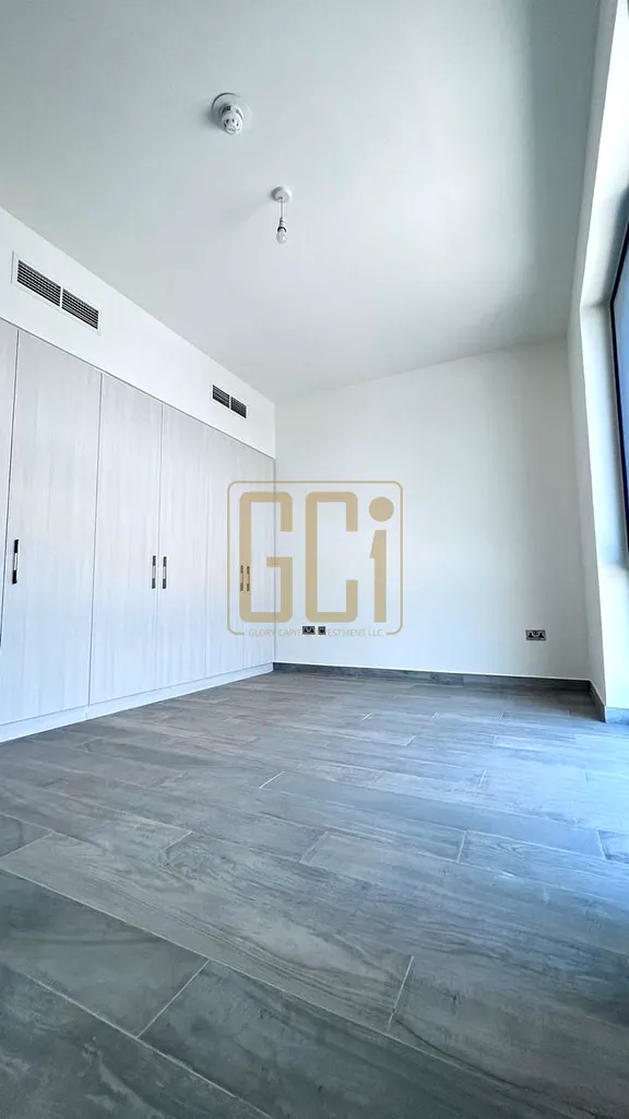 Townhouse Hot Deal Amazing opportunity to live in Yas Abu