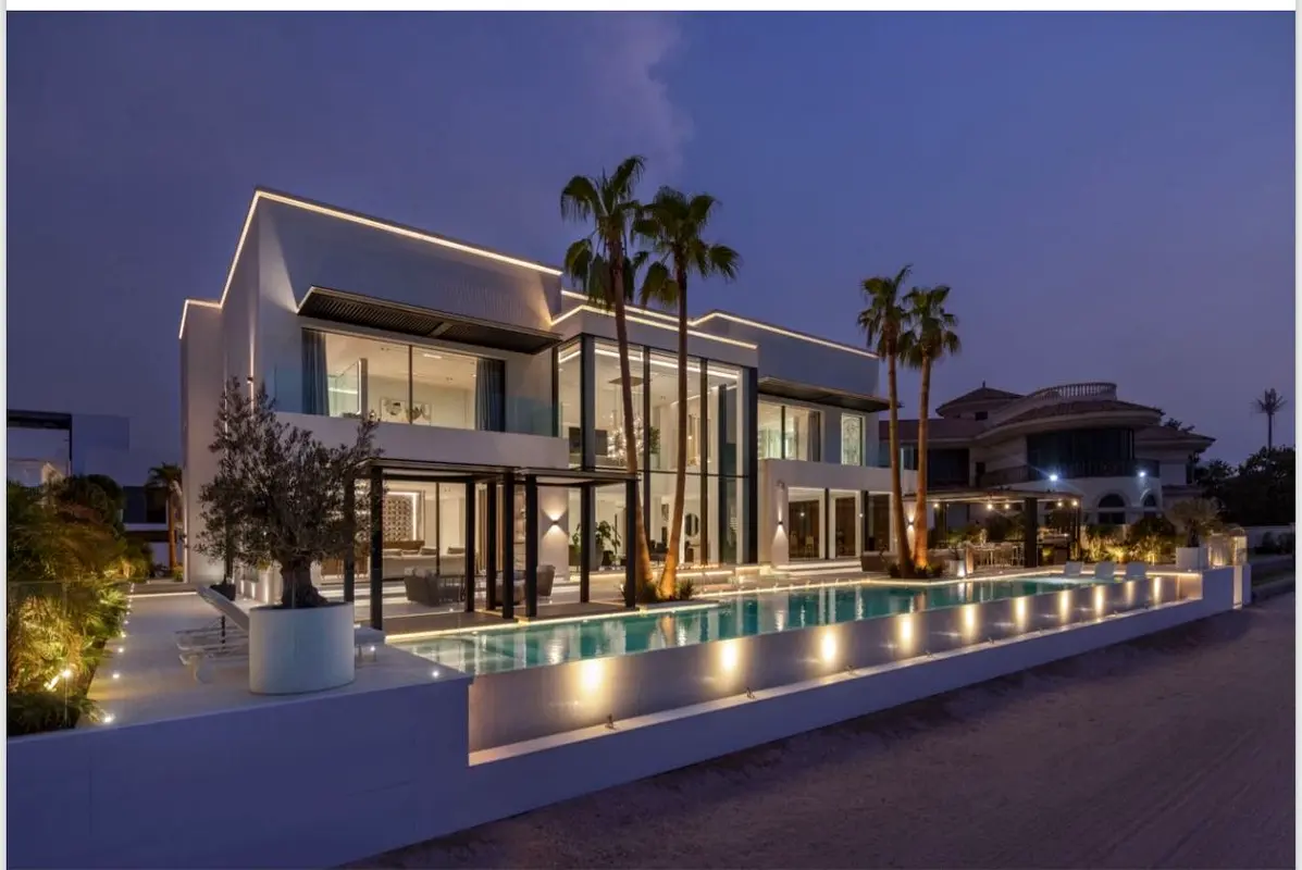 Villa Luxurious Villa for Sale in Palm Jumeirah Dubai