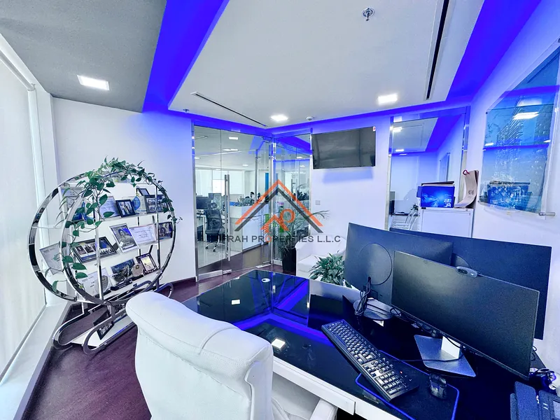 Office PREIMUM OFFICE GLASS PARTITIONS NEAR METRO 30+ PEOPLE