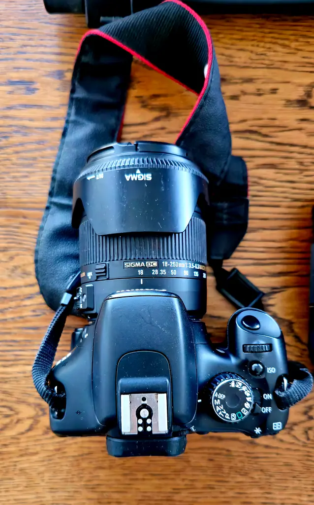 Canon EOS 550D Camera and equipment