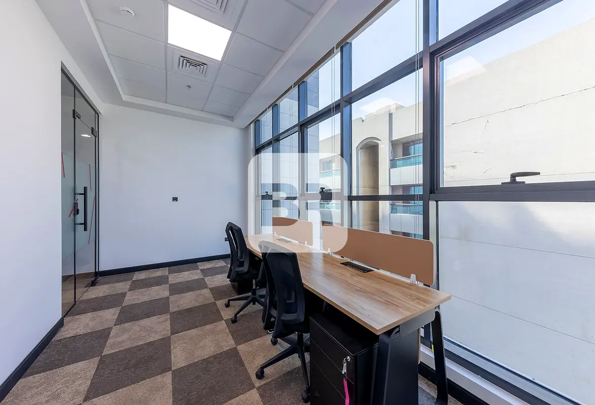 Office Furnished Onsite IT support 24/7 Access Dubai