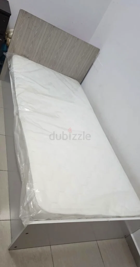 Kids bed and mattress