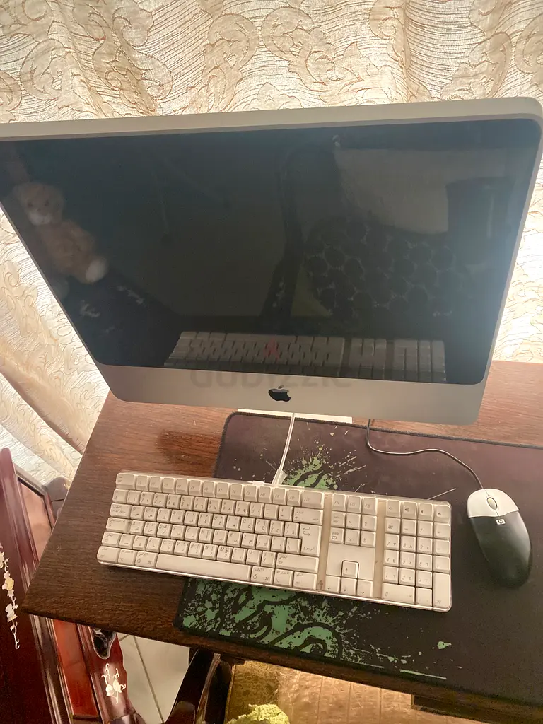 Apple Desktop computer