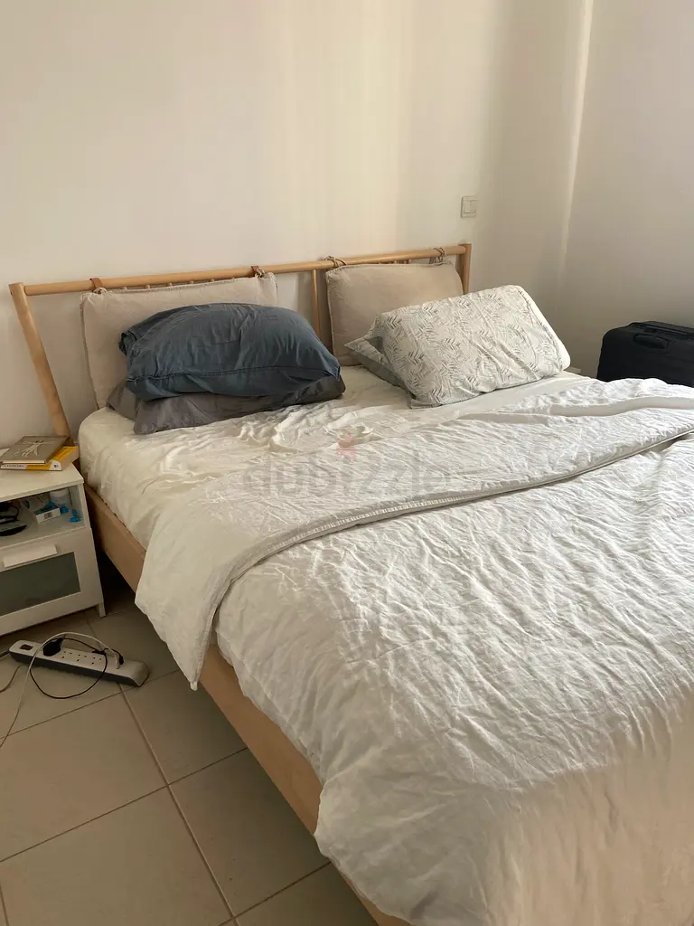 King size bed for sale