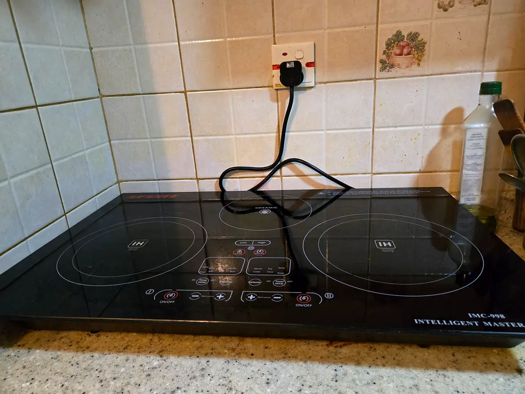 3 Burners Electrical Cooker(2 Induction 1 Ceramic)